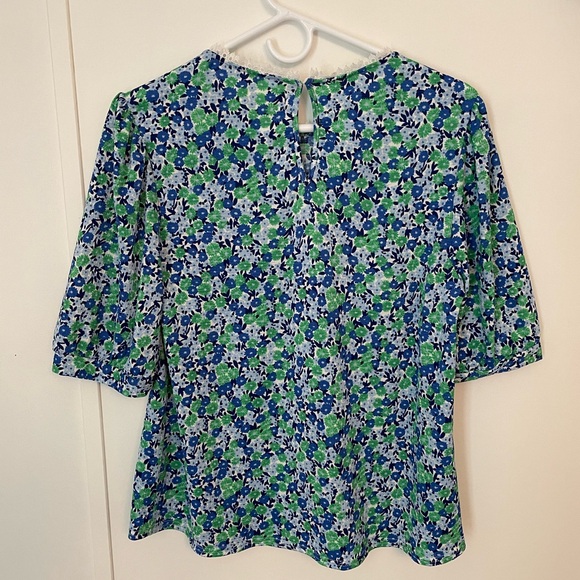 MELLODAY Vibrant Blue And Green Floral Blouse Feminine Trimmed in White Lace - Picture 4 of 6